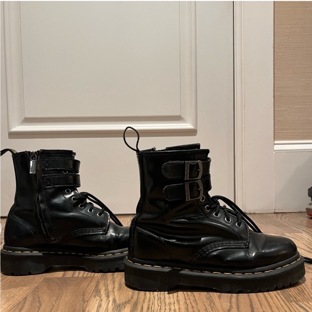 Dr. Martens size 6 black boots